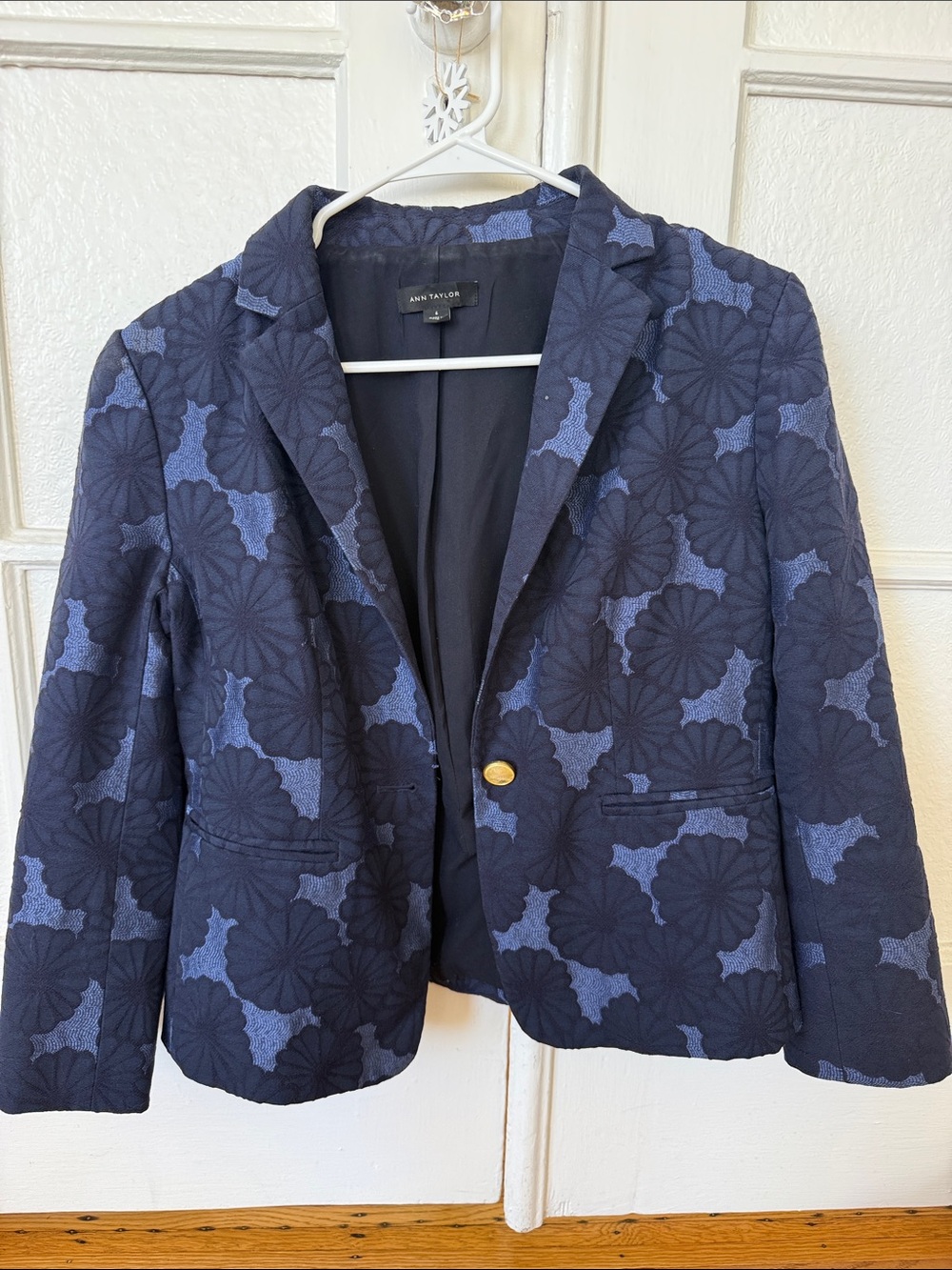 Ann Taylor Navy Floral Jacquard Single-Button Blazer